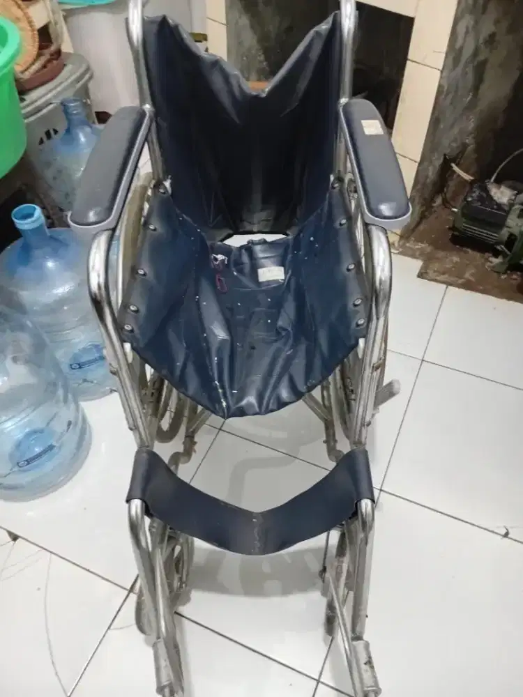 kursi roda merek Gea