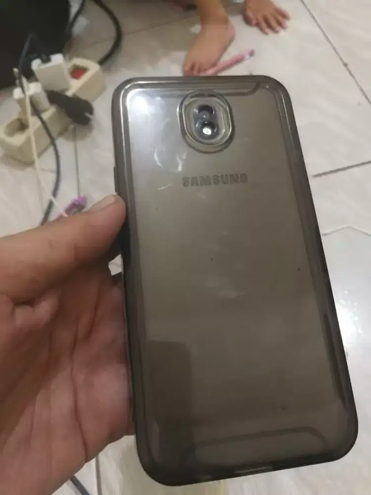 Ss j7 pro 3/32 harus ganti lcd
