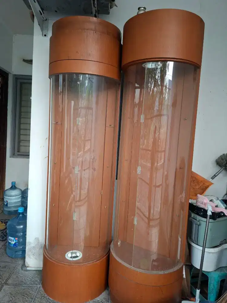 Jual 2 lemari pojok bekas  murah