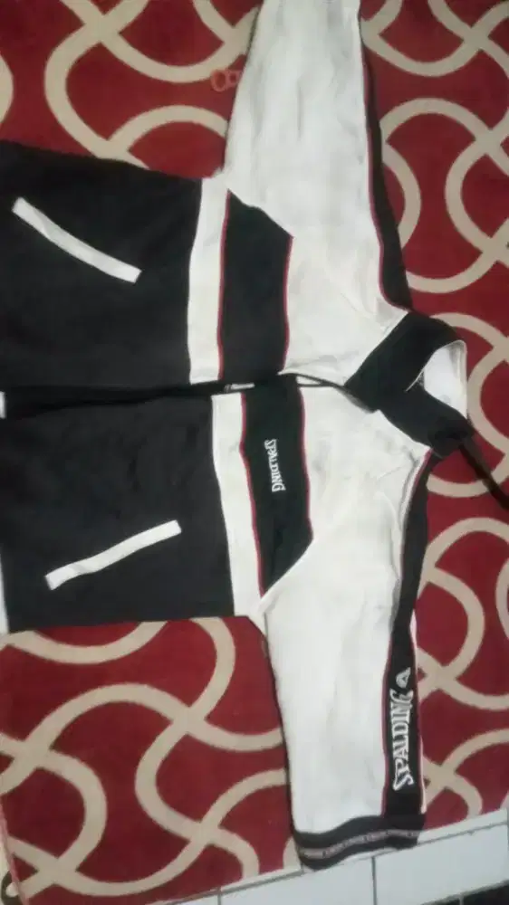 jaket spalding bahan