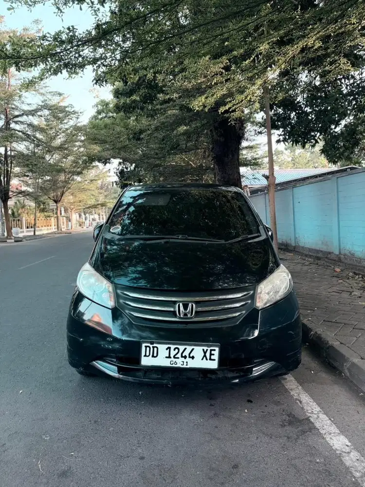Honda Freed 1.5 E PSD matic 2011