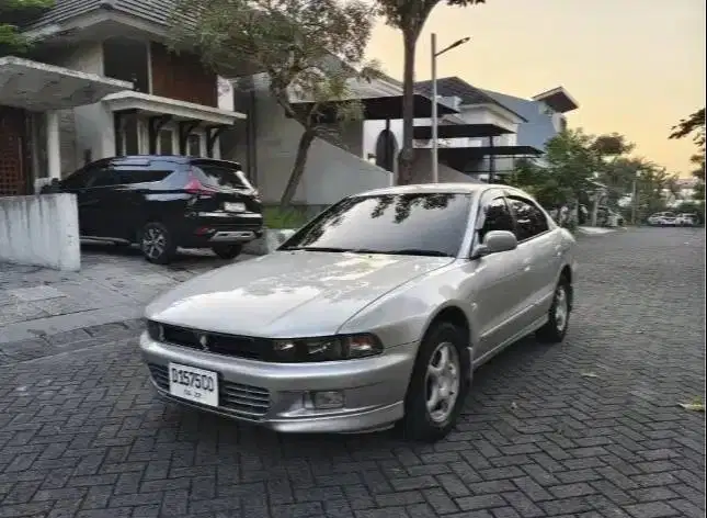Mitsubishi GALANT HIU ST AT MATIC 1998