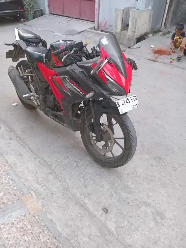 Honda CBR LED Facelift 2018 ss lengkap mesin bagus , Bekasi kabupaten