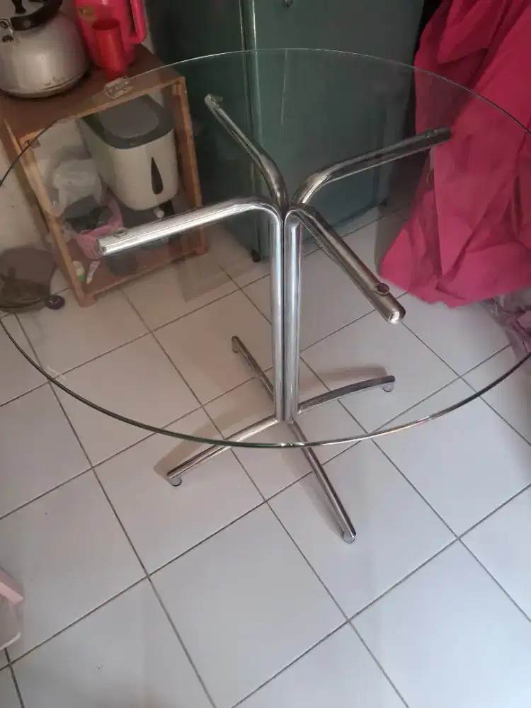 Meja Kaca Bundar Minimalis - Kaki Stainless Steel (Bisa Nego)