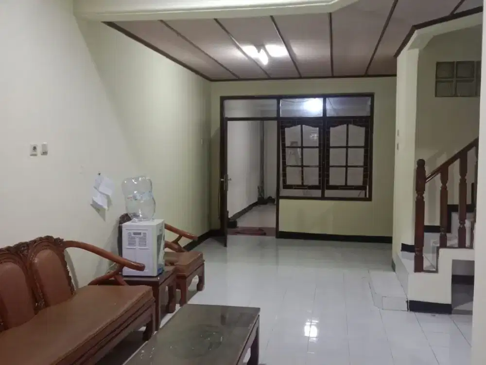 Dijual Rumah Siap Huni Lingkungan Tenang di Antapani dekat Arcamanik Bandung