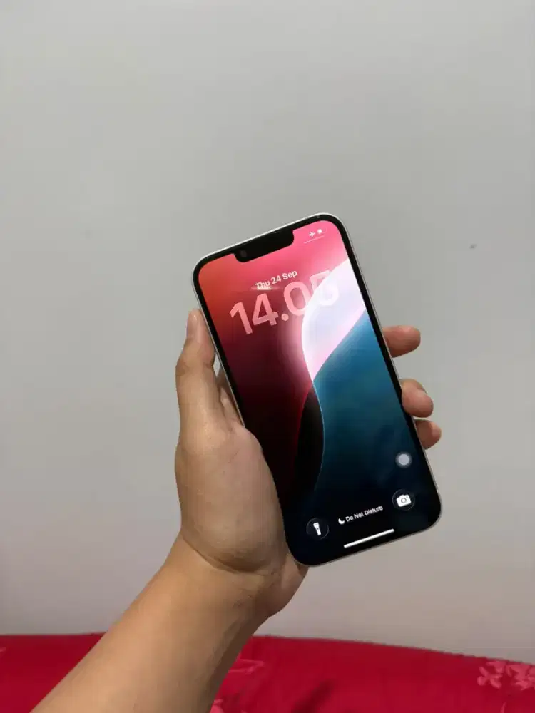 Iphone 14 128 warna starlight