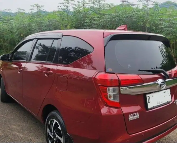Daihatsu Sigra R matic