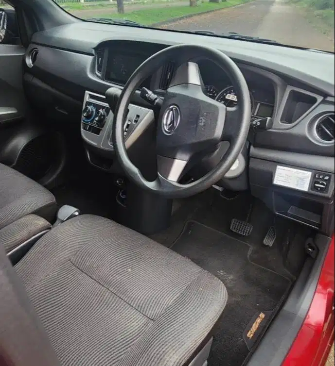 Daihatsu Sigra R matic