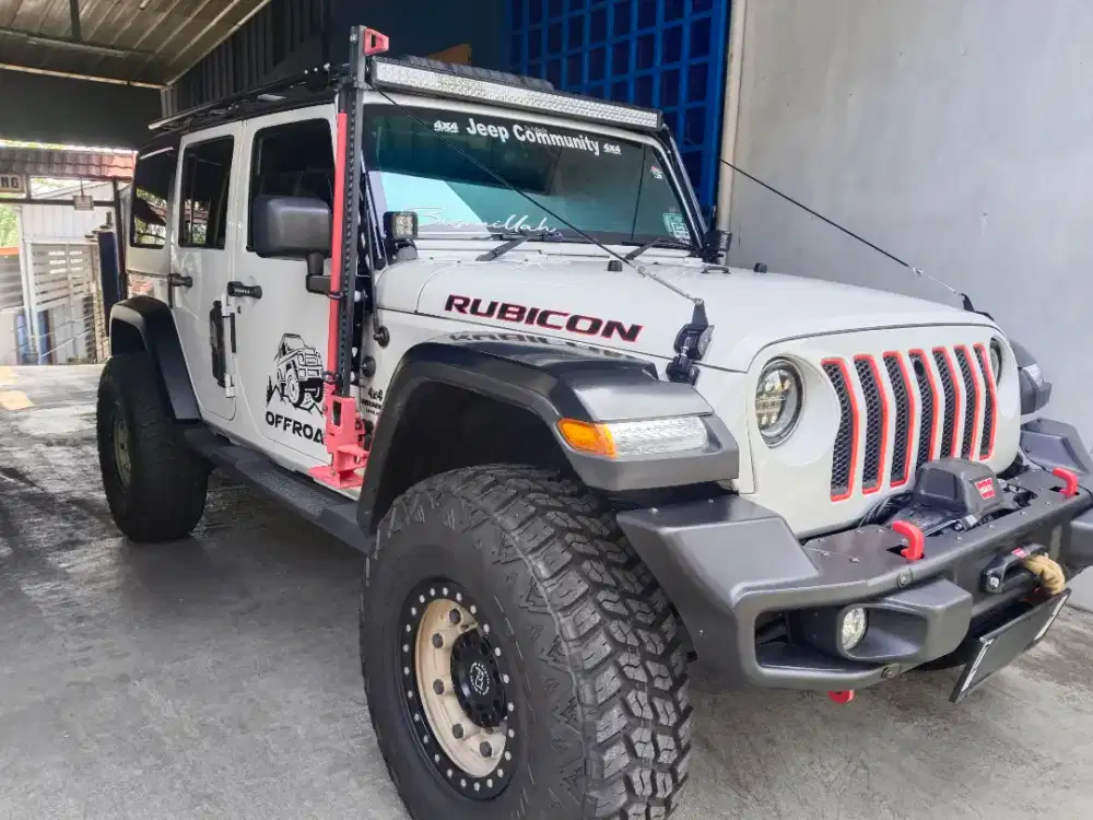 Bismillah numpang jual Jeep wrangler Robicon th 2012.no D putih.