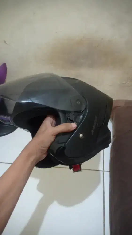 Jual helm bekas
