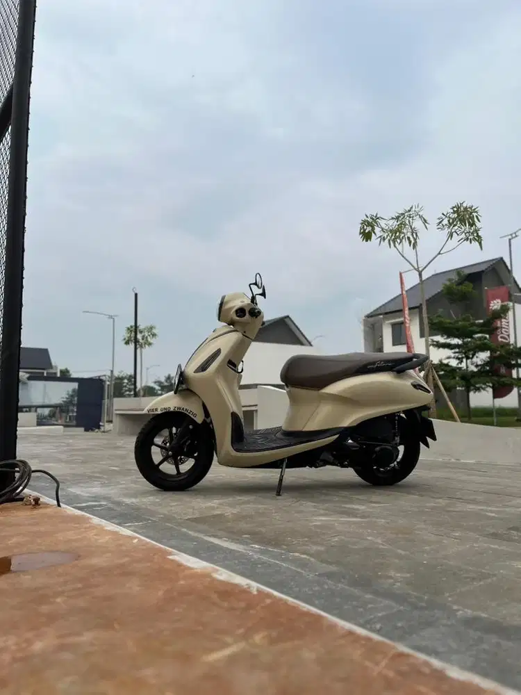 Yamaha Grand Filano Skotlite cream / beige - kondisi mulus (nego)