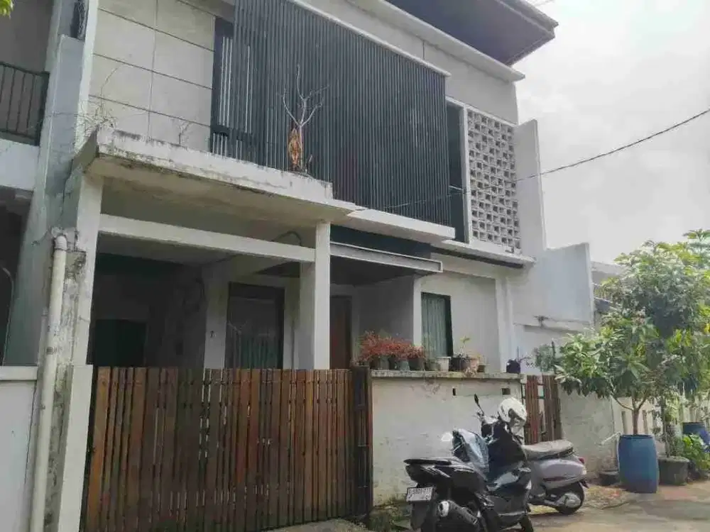 rumah keren banget di cikunir indah, jatibening