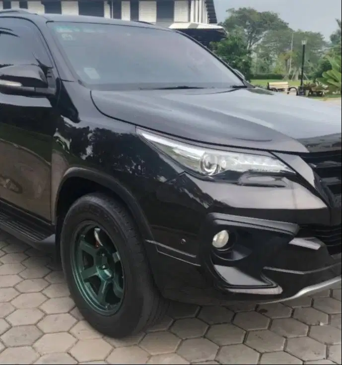 Toyota Fortuner 4x2 2.4 VRZ A/T 2017 NIK 2016