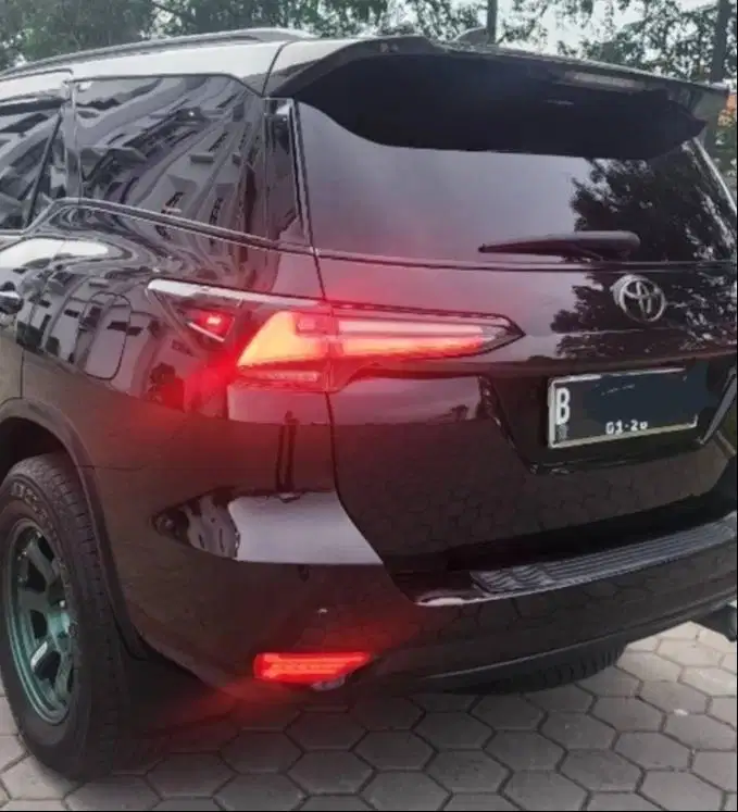 Toyota Fortuner 4x2 2.4 VRZ A/T 2017 NIK 2016