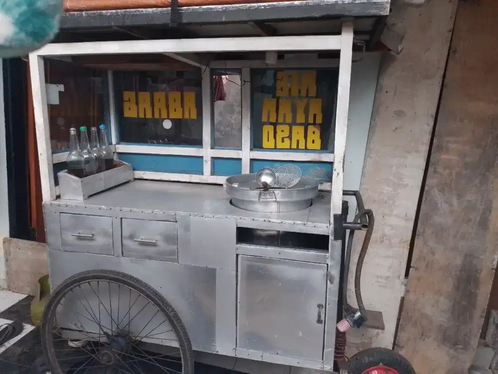 DIJUAL CEPAT! Gerobak Mie Ayam Baso Aluminium Lengkap, Tinggal Jualan!