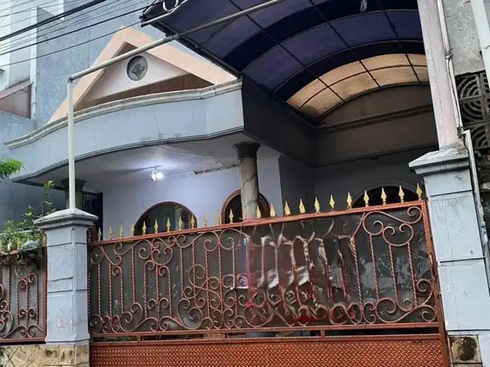 Rumah Otista Jatinegara Lokasi Strategis Akses 2 Mobil
