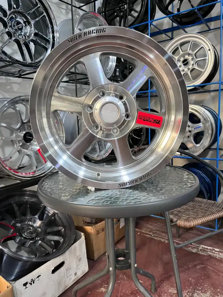 Te37xt ring 18x9 6x139,7 ET 0 full polish. Fortuner pajero 4pcs