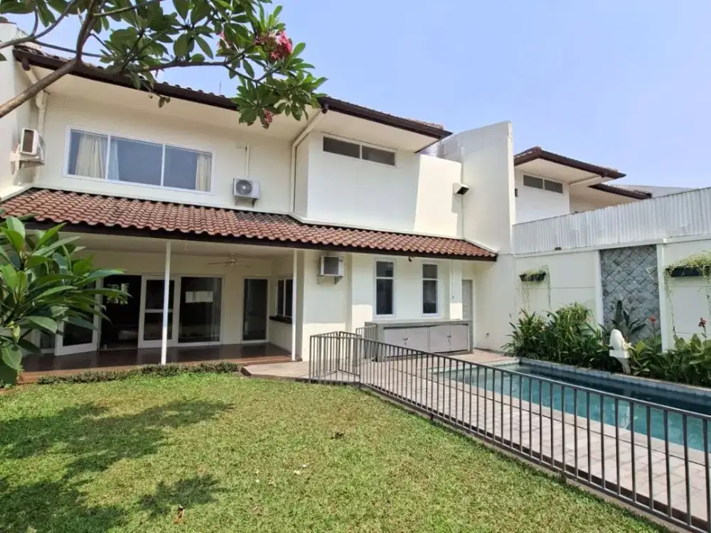For Rent Compound House In Pondok Indah, Close To Busway Station
