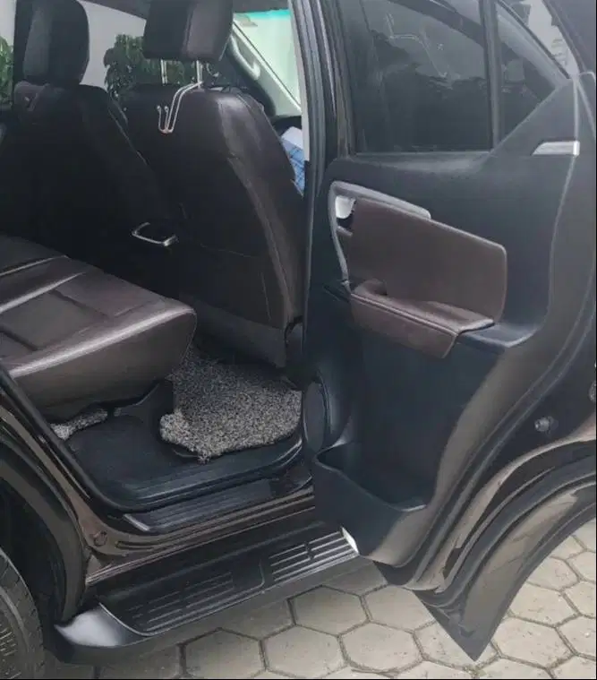 Toyota Fortuner 4x2 2.4 VRZ A/T 2017 NIK 2016