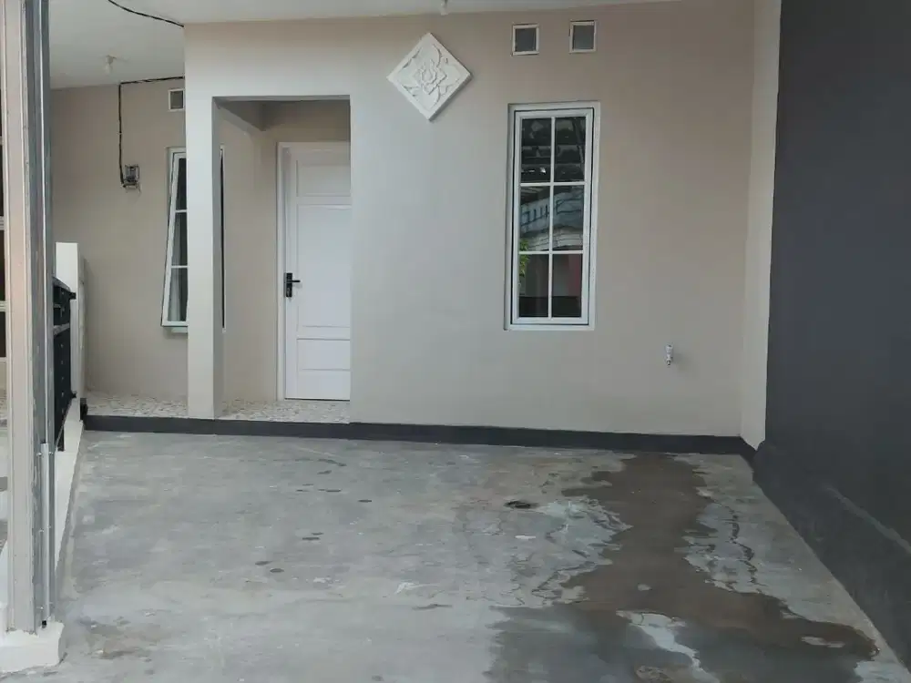 Disewa Rumah 3 KT 1 KM Bangunan Baru Dekat Tol dan Stasiun KRL di Cendana Residence Pamulang