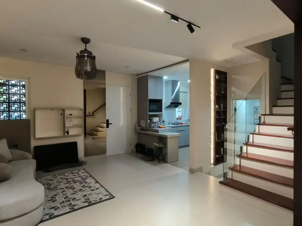 Dijual Rumah Full Furnished Summarecon Bandung Ref.05776
