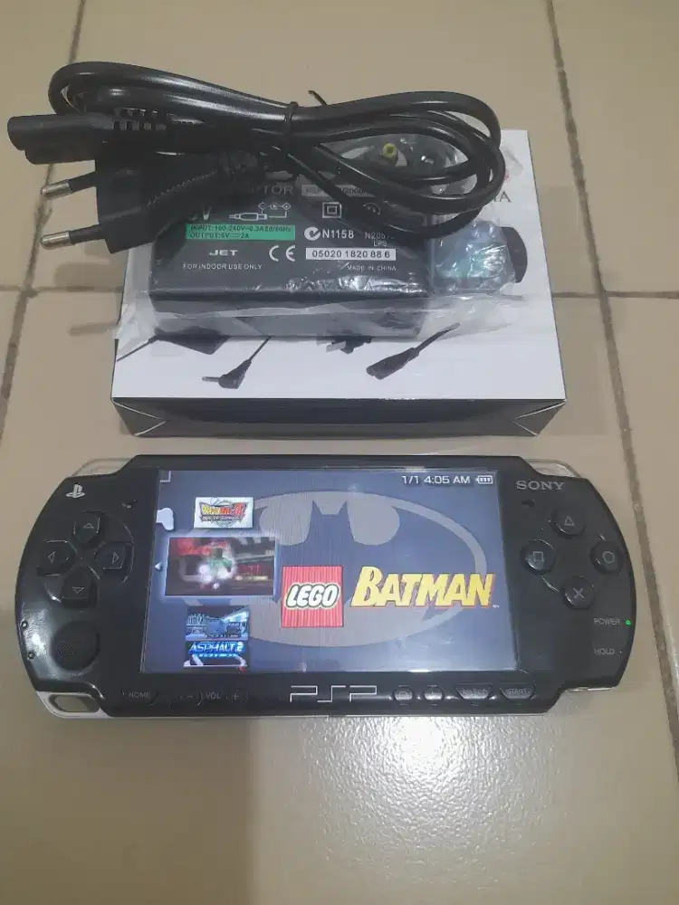Psp Slim Seri 2000 Memory 8gb Full game Lengkap dan Mines dikit