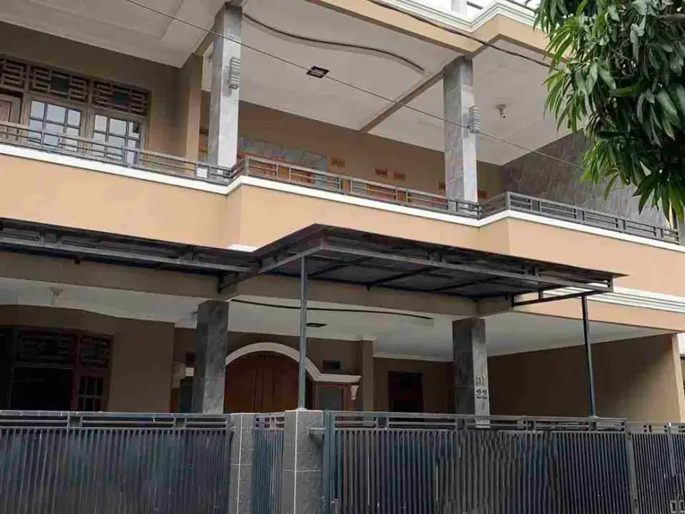 Dijual rumah di komplek GBA griya bandung asri baru Renovasi