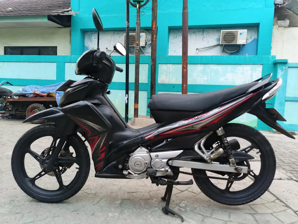 Yamaha Jupiter z 2011 stater tokcer halus mulus terawat