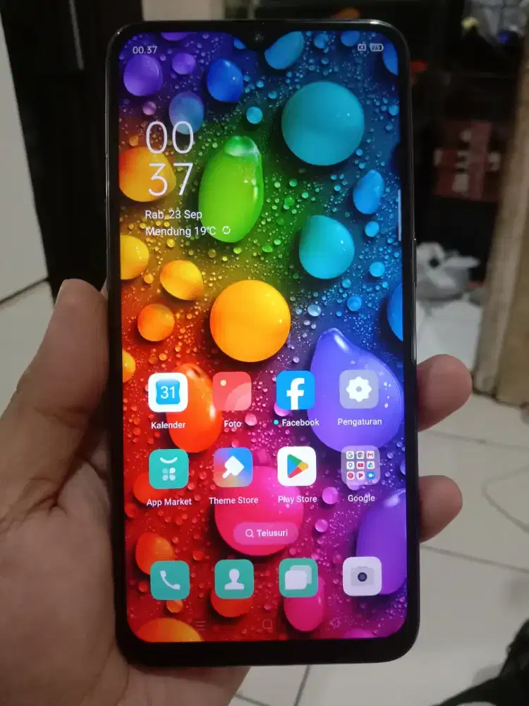 Oppo F9 4G 4/64 layar 6.3 inchi mulus