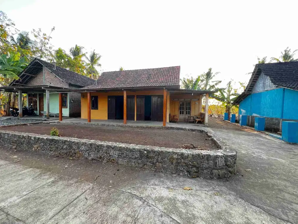 Jual rumah murah di Wonosari Gunungkidul pekarangan tanah Luas strategis