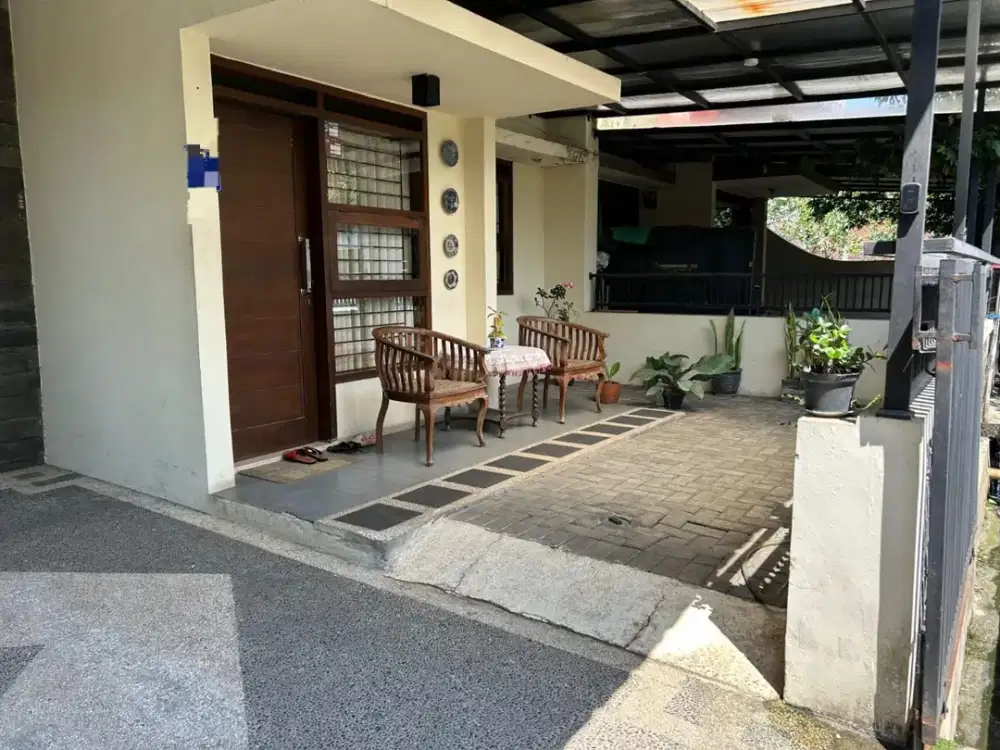 Rumah Nyaman 2 Lantai di Permata Endah Arcamanik
