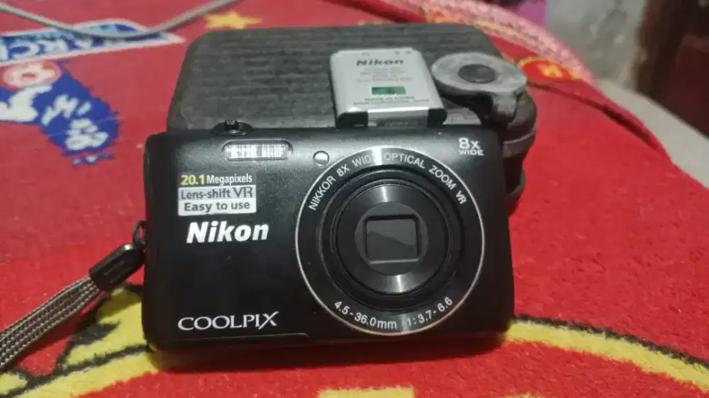 Nikon Coolpix s3700 wifi