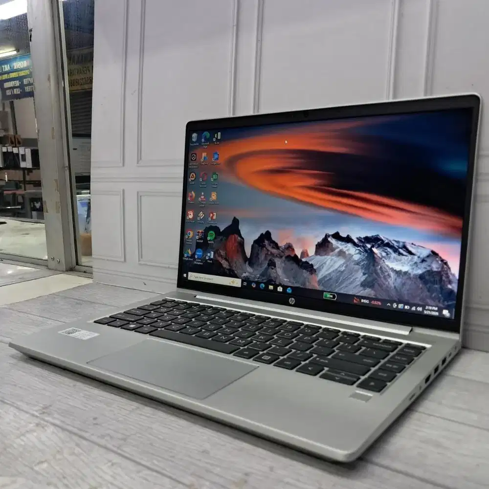 Laptop Slim HP probook 445 G8 Ryzen 5 5600u RAM 16Gb ssd 256gb mulus
