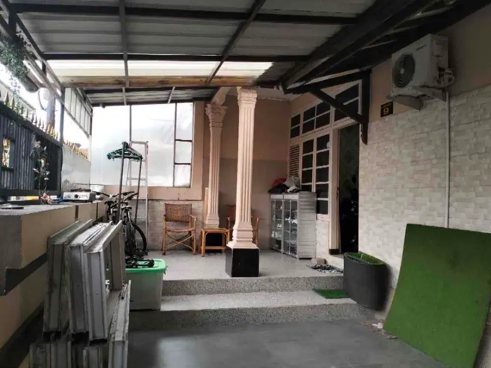 dijual rumah 2 lantai siap huni di Turangga bandung