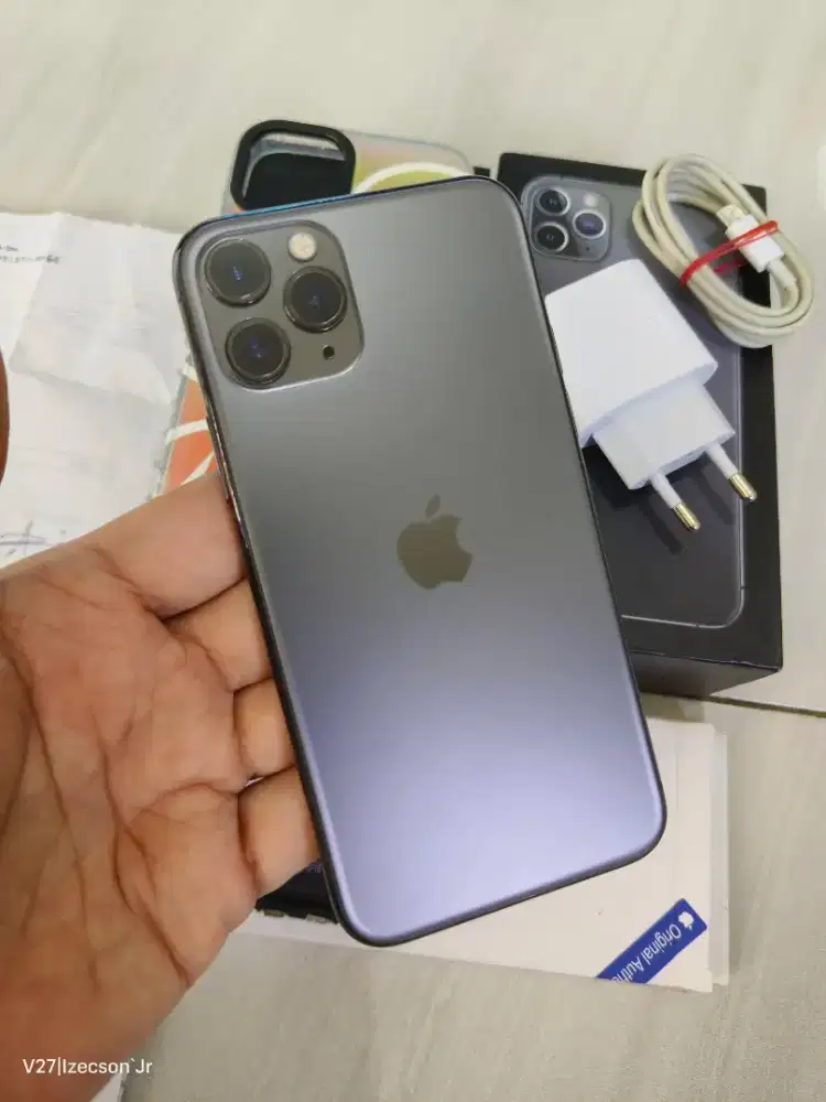 iPhone 11 Pro Max 256GB Fullset,
All Operator (Permanen), No Minus
