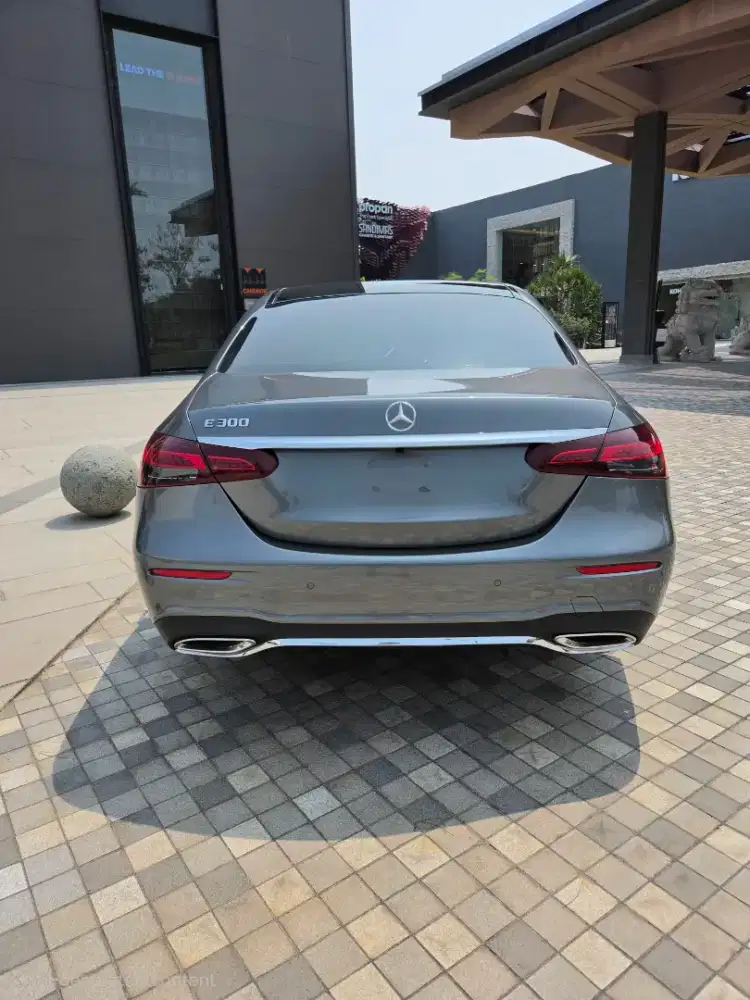 E300 2023 AMG LOW ODO E 300