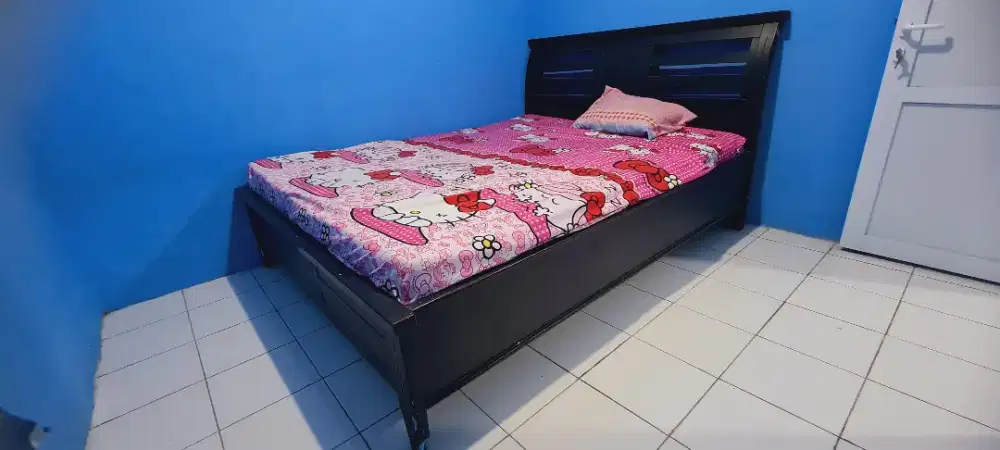 Ranjang kayu mahoni oven
