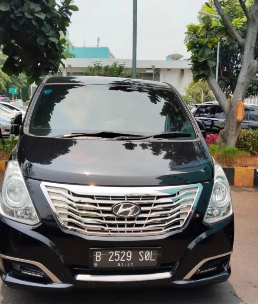 Hyundai royale H 1 captain seat