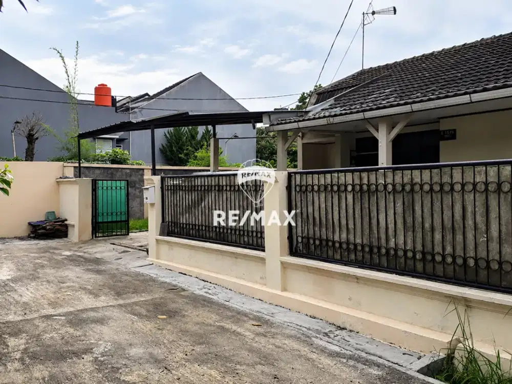 DIJUAL RUMAH DI PERUMAHAN SARUA MAKMUR CIPUTAT