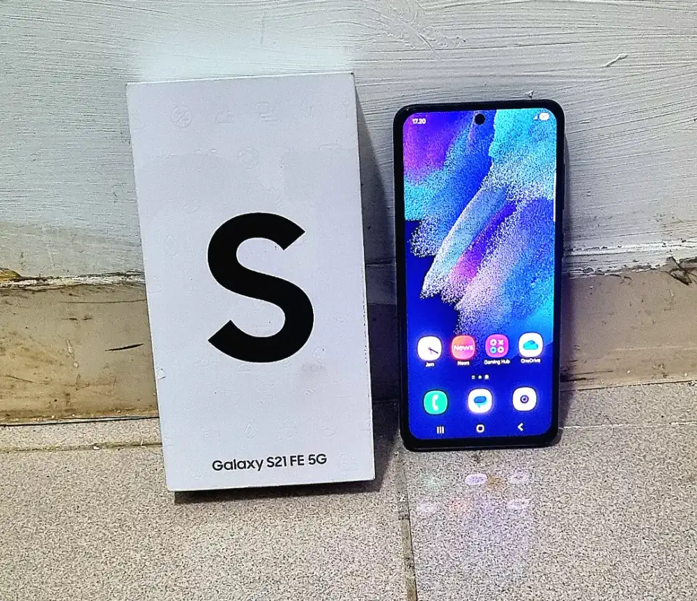 Dijual Cepat Hp Samsung S21 Fe 5G SEIN Ram 8 /256 Mulus Fulset