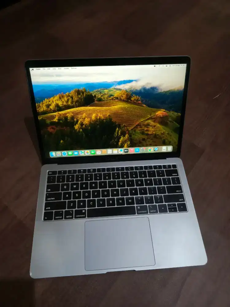 Macbook air 2018 13 inc minus