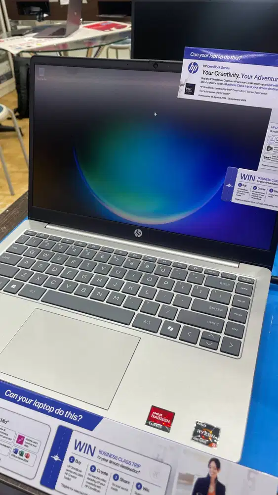Laptop grafis anak sekolah HP 14 EM0530AU/EM0531AU