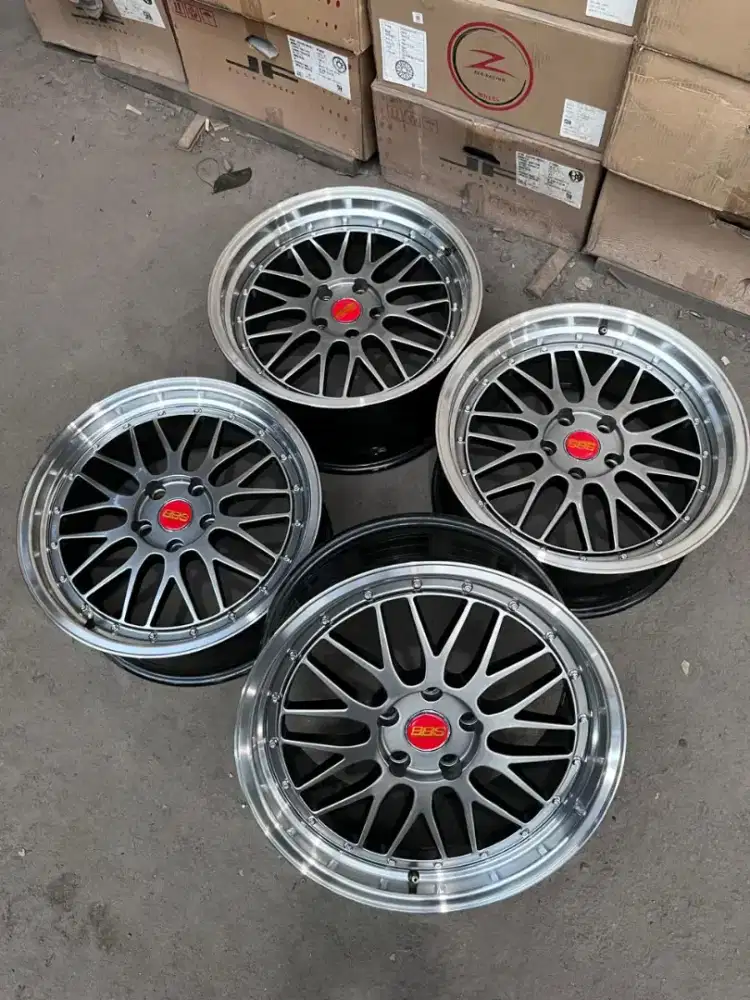 BBS LM ring 18x8-9 pcd 5x114,3 ET 40-30 like new