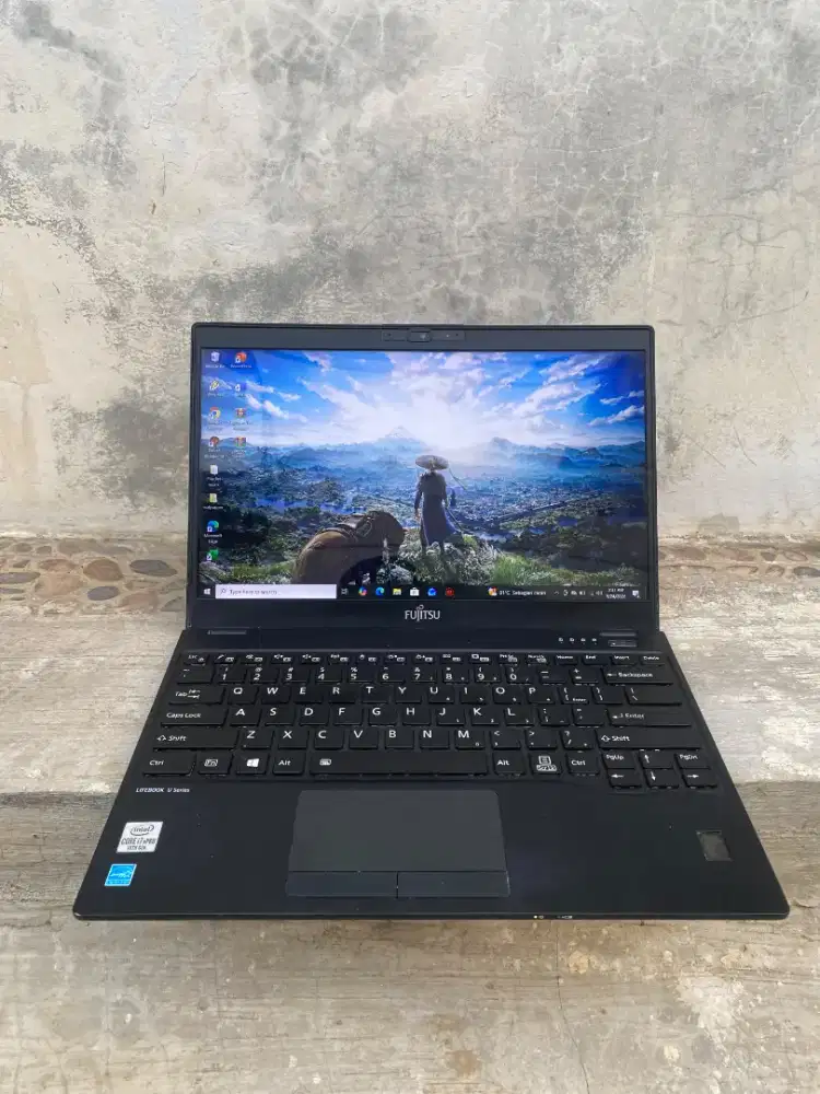 Fuijutsu Intel core i7 Gen 10 Ram 16Gb Ssd 256Gb