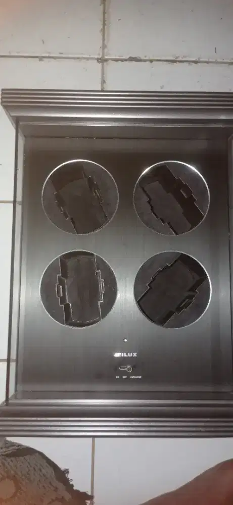 pajangan jam tangan isi 4 pcs merk EILUX