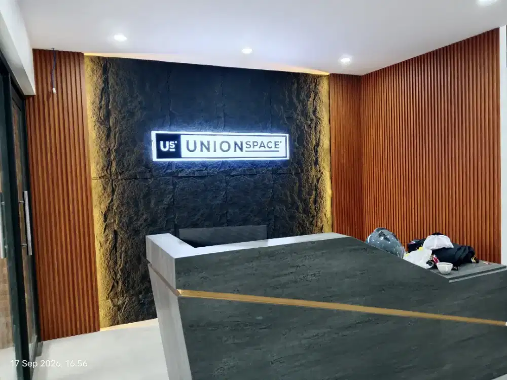 Backdrof PU stone kombinasi wallpanel