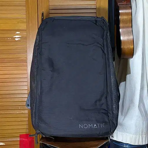 NOMATIC 40L BACKPACK & TRAVEL DUFFLE BAG