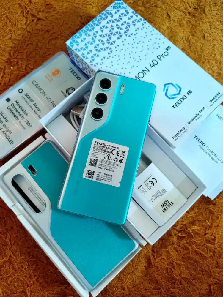 TECNO CAMON 40 PRO 5G (8/256)