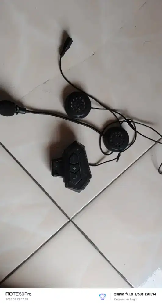 Earphone wireless/ interkom bt12