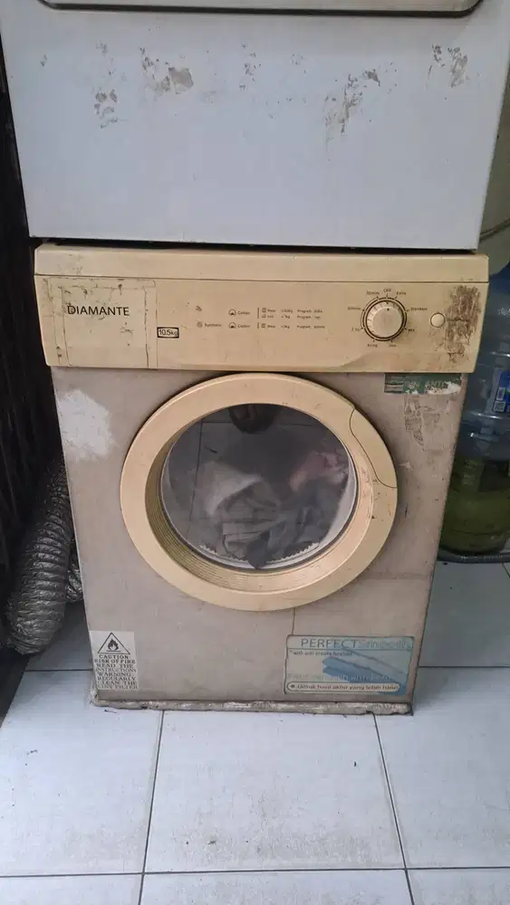 Dryer pengering pakaian merk DIAMANTE